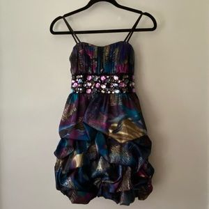 JODI KHRISTOPHER Junior’s short formal - Size 3